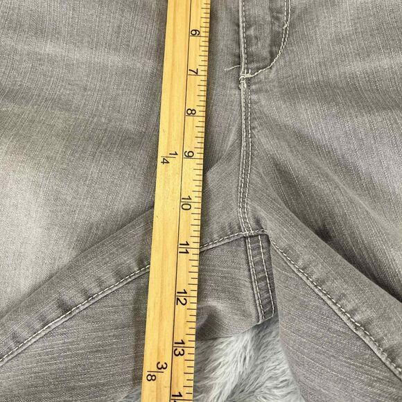 Gloria Vanderbilt Women's Jeans Size 14 Crop Gray  All Around Slimming Effect - Picture 8 of 8